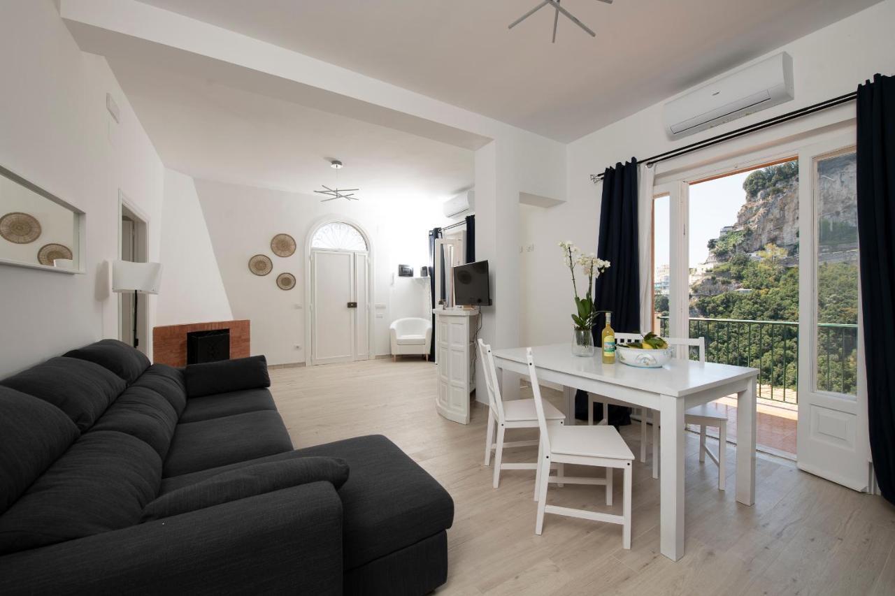 شقة Amalfi Venere House -Balcony & Seaview المظهر الخارجي الصورة
